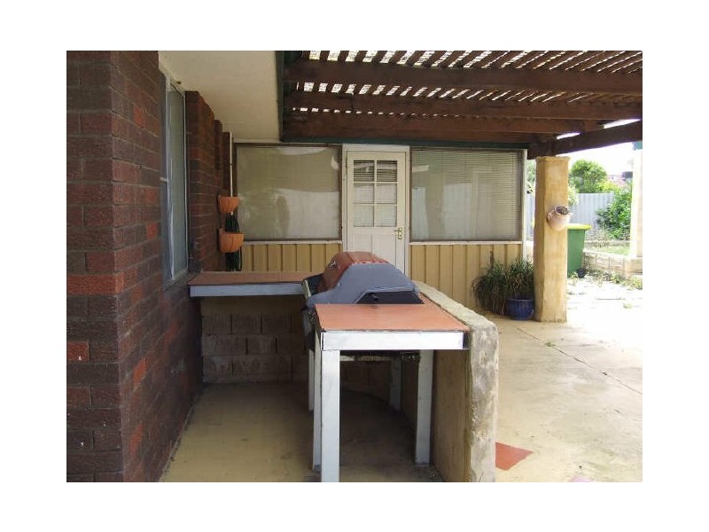 112 Simpson Avenue, Rockingham WA 6168