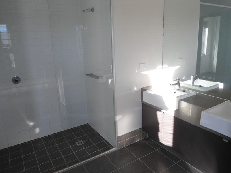 28 Malone Loop, Meadow Springs WA 6210