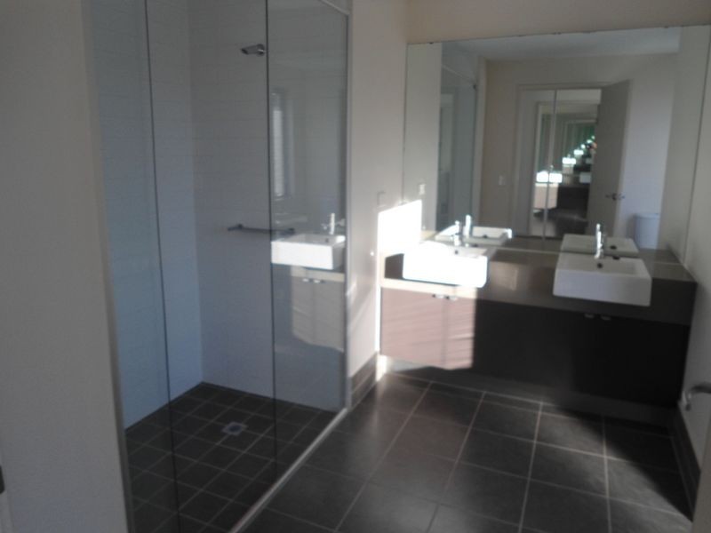 28 Malone Loop, Meadow Springs WA 6210