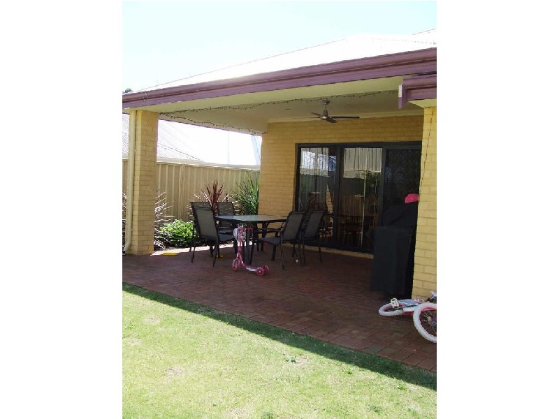 7 Tuomey Follows, Baldivis WA 6171