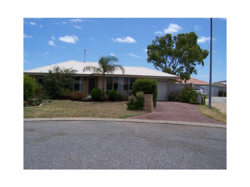 17 Beagle Place, Port Kennedy WA 6172
