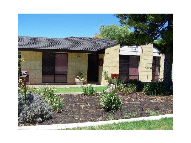 2 Congha Court, Hillman WA 6168