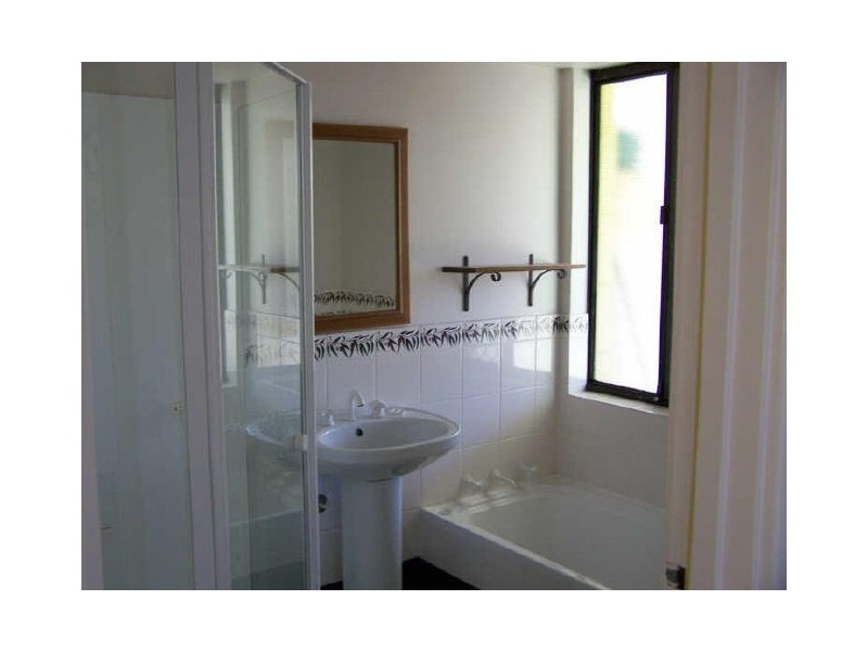 2 Congha Court, Hillman WA 6168