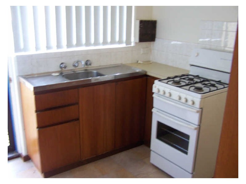 1/4-6 Gloucester Avenue, Shoalwater WA 6169