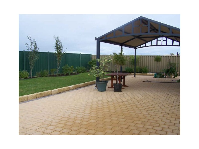 24 Montilla Crescent, Port Kennedy WA 6172