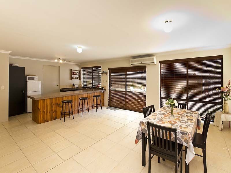 26 Brookeby Heights, Leda WA 6170