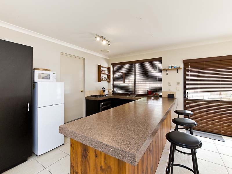 26 Brookeby Heights, Leda WA 6170