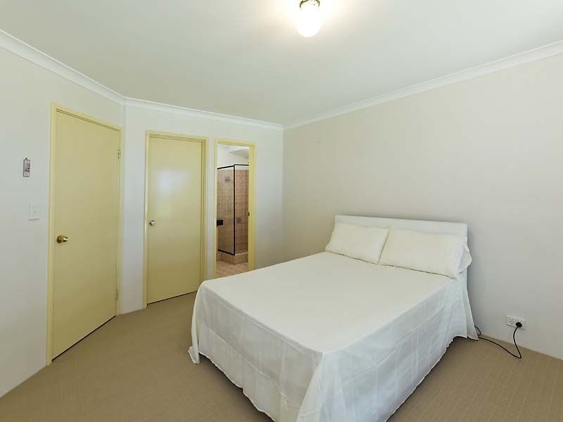 26 Brookeby Heights, Leda WA 6170