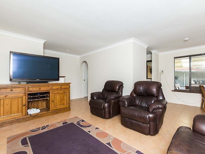 47 Brixham Way, Warnbro WA 6169