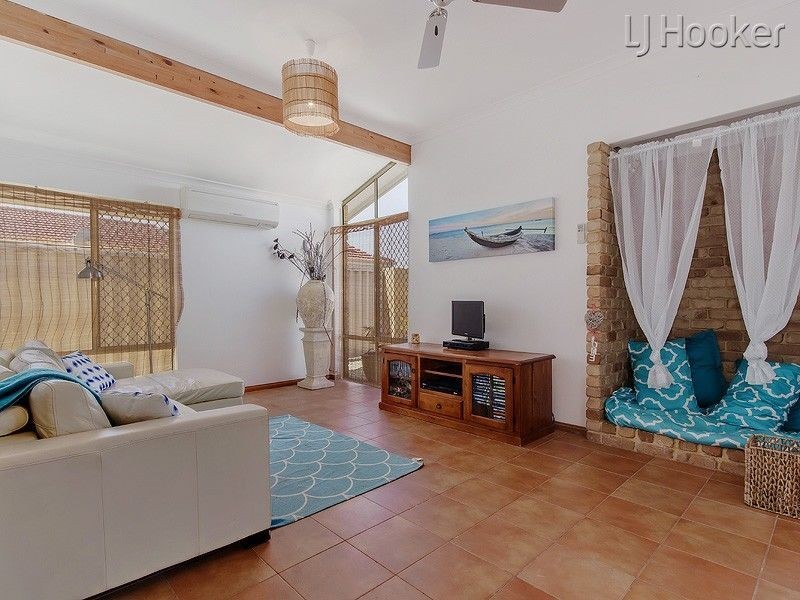 8 Rhyl Close, Warnbro WA 6169