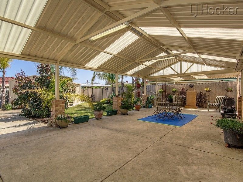 8 Rhyl Close, Warnbro WA 6169