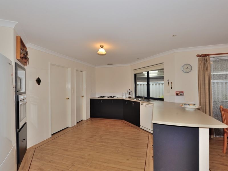 60 Three Bears Loop, Secret Harbour WA 6173