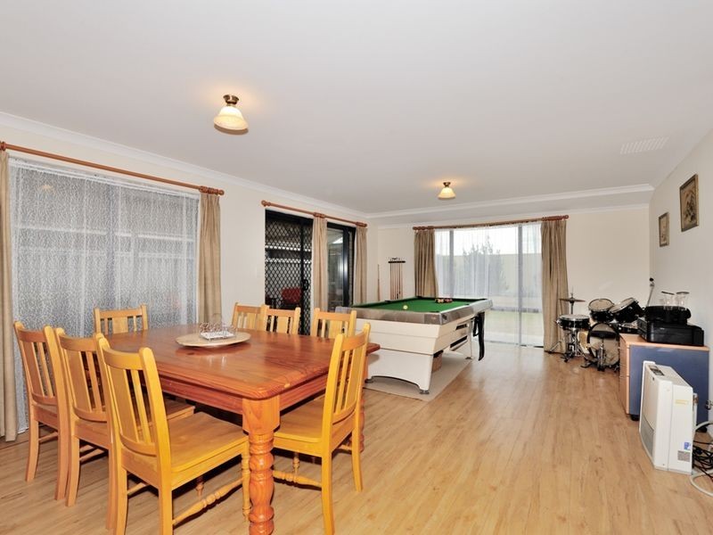 60 Three Bears Loop, Secret Harbour WA 6173
