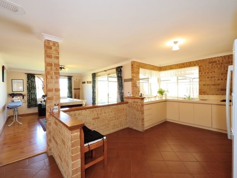 22 Montmartre Green, Port Kennedy WA 6172