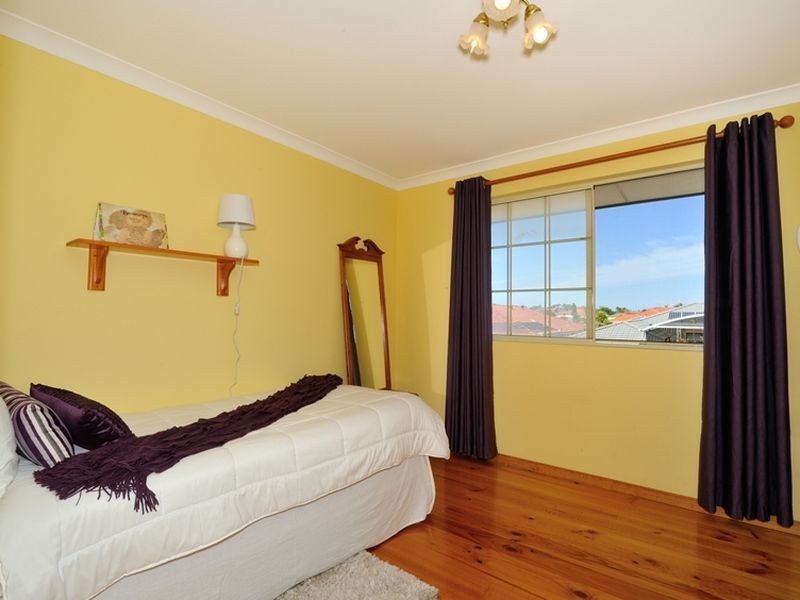 22 Montmartre Green, Port Kennedy WA 6172