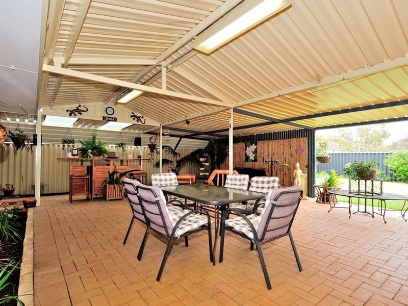 135 Willmott Drive, Cooloongup WA 6168