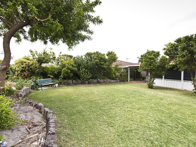 3 Dargin Way, Rockingham WA 6168