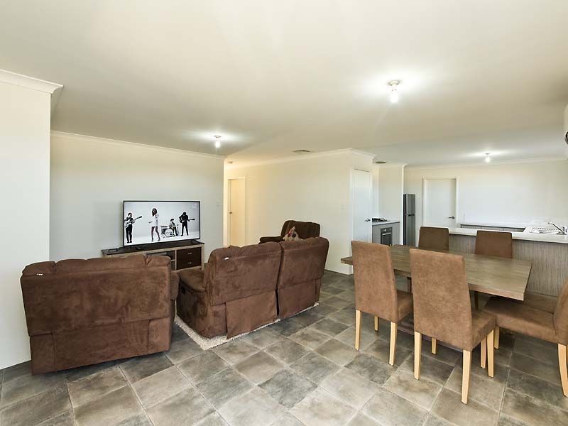 13/1 Cottonwood Drive, Baldivis WA 6171