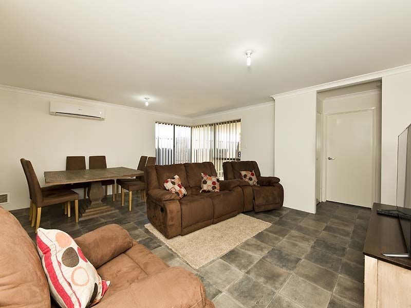 13/1 Cottonwood Drive, Baldivis WA 6171