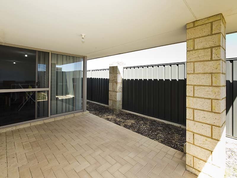 13/1 Cottonwood Drive, Baldivis WA 6171