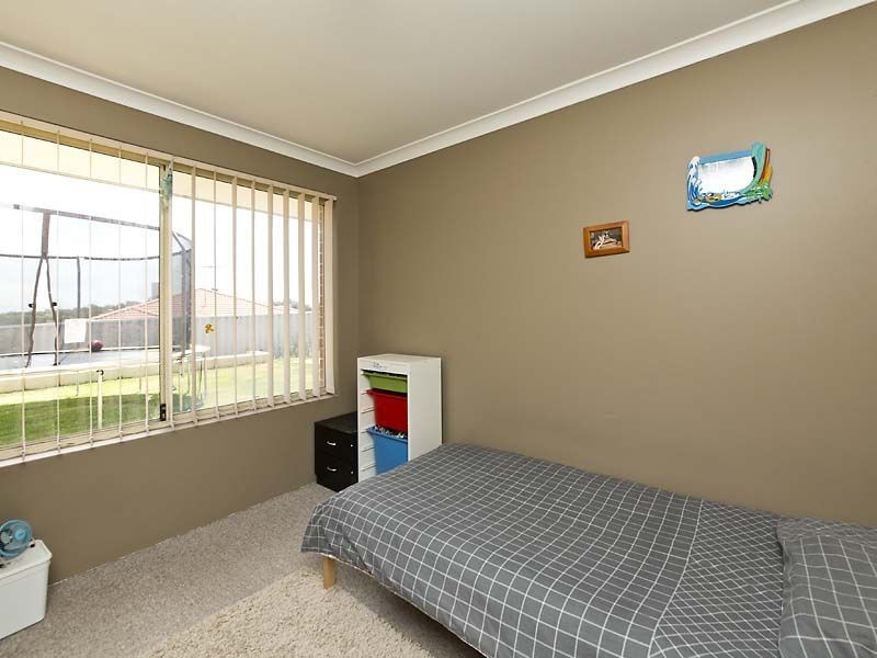 21 Brookeby Heights, Leda WA 6170