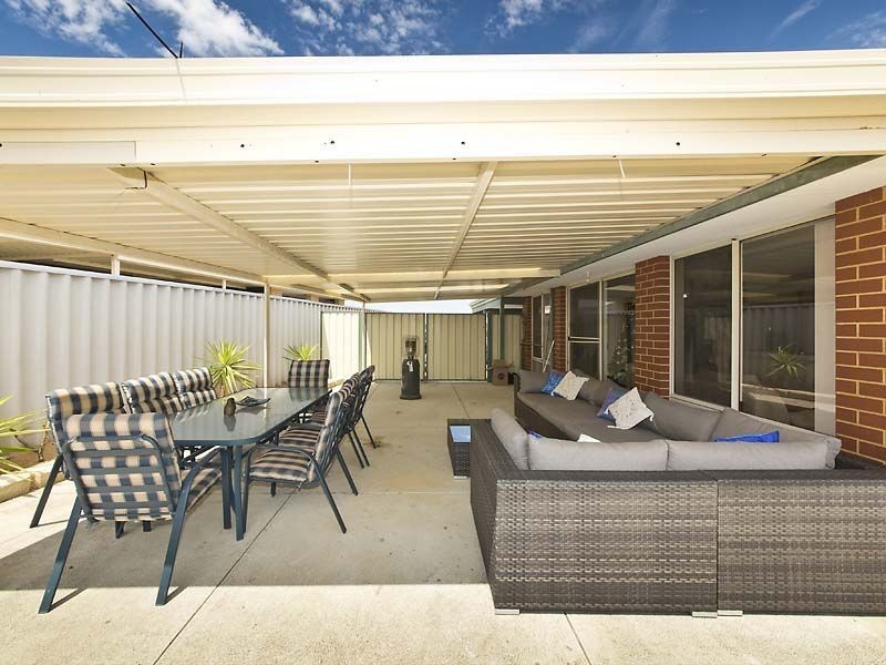 21 Brookeby Heights, Leda WA 6170