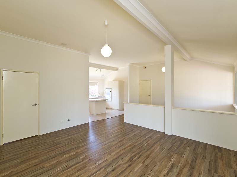 16 Elysee Court, Port Kennedy WA 6172