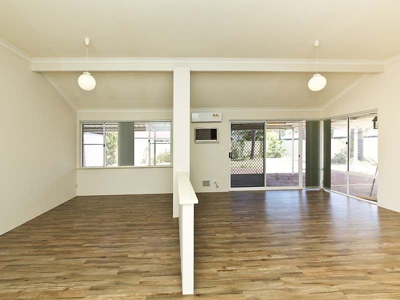 16 Elysee Court, Port Kennedy WA 6172