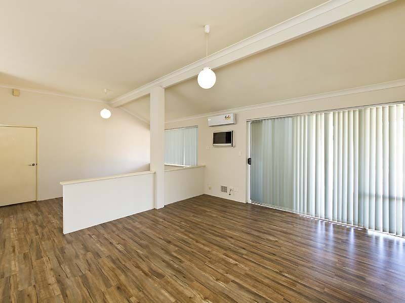 16 Elysee Court, Port Kennedy WA 6172