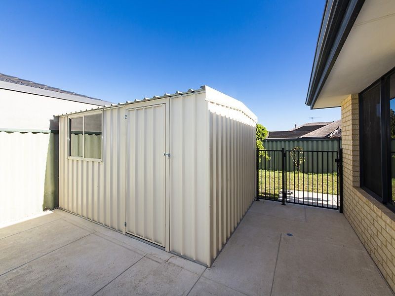 28 Athens Entrance, Port Kennedy WA 6172