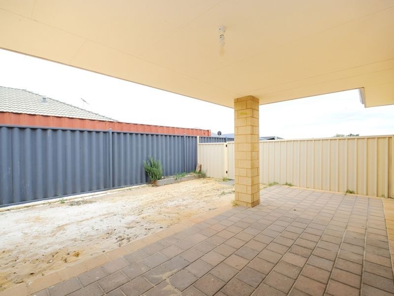 24 Chestnut Way, Baldivis WA 6171
