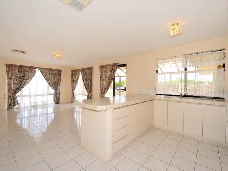 1 Kieta Cove, Secret Harbour WA 6173