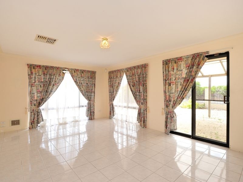 1 Kieta Cove, Secret Harbour WA 6173