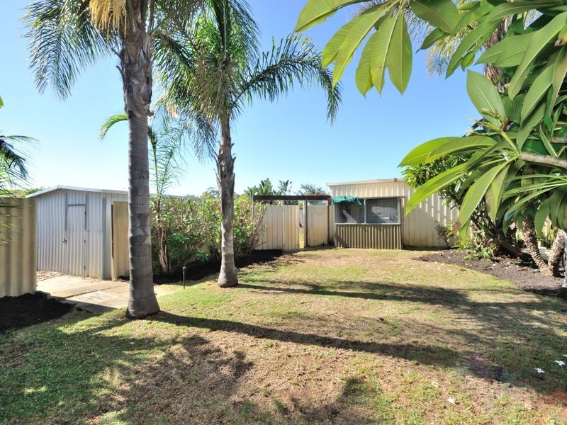 20 Kurrawa Street, Hillman WA 6168