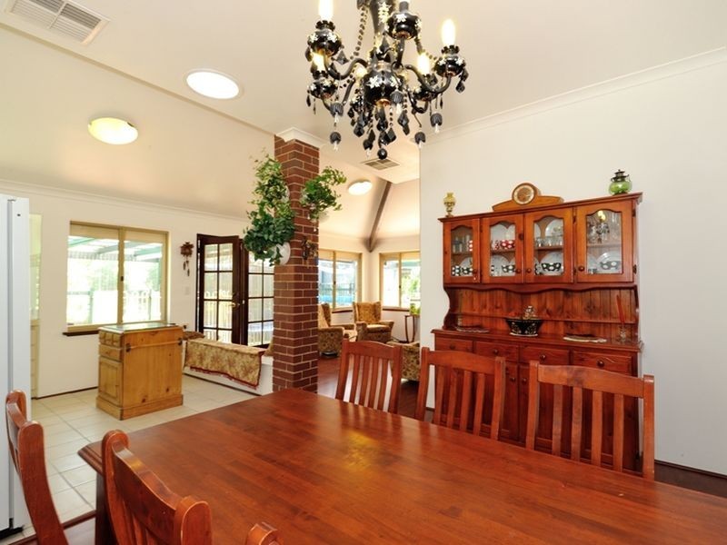 17 Elanora Drive, Cooloongup WA 6168