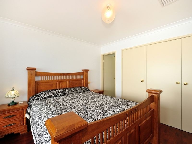 17 Elanora Drive, Cooloongup WA 6168