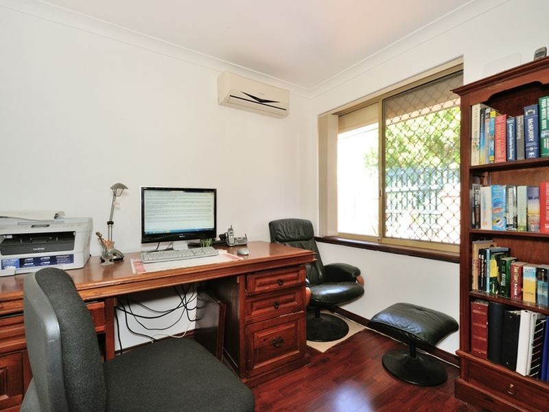 17 Elanora Drive, Cooloongup WA 6168