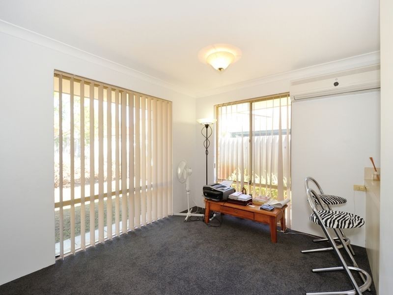 16/11 Merope Close, Rockingham WA 6168