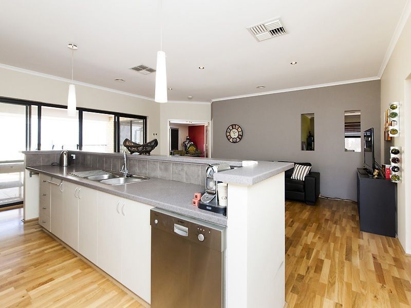 11 Goodison Close, Baldivis WA 6171