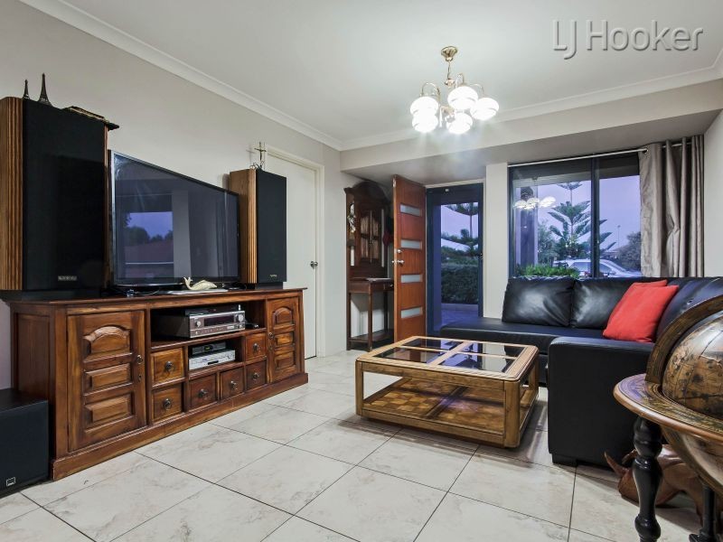 22 Cocos Court, Warnbro WA 6169