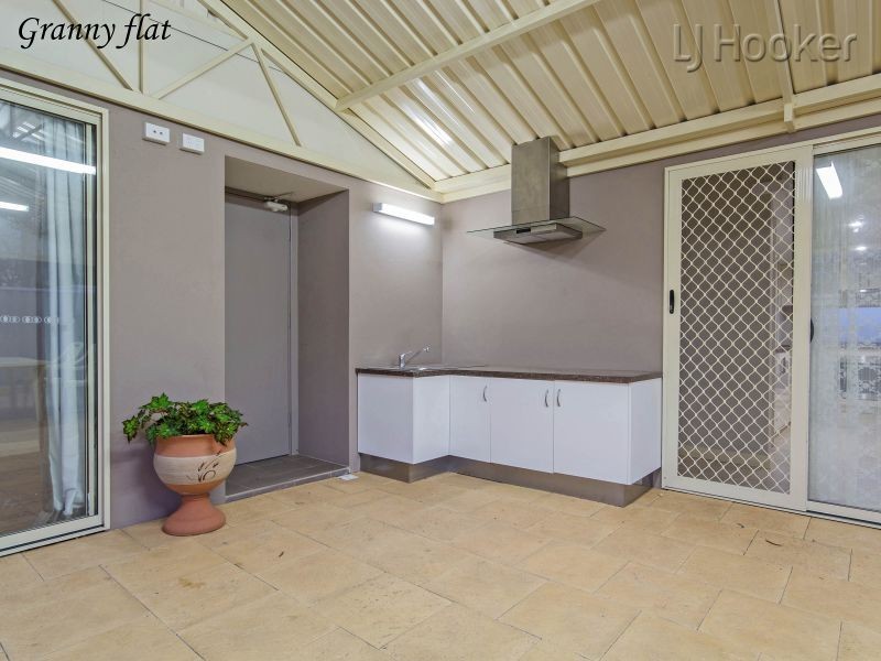 22 Cocos Court, Warnbro WA 6169