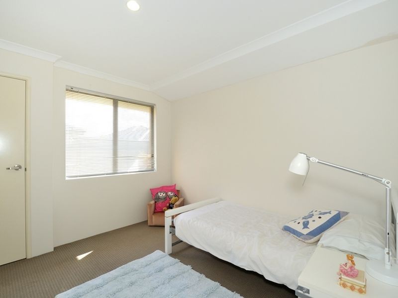 24 Yelbeni Loop, Baldivis WA 6171