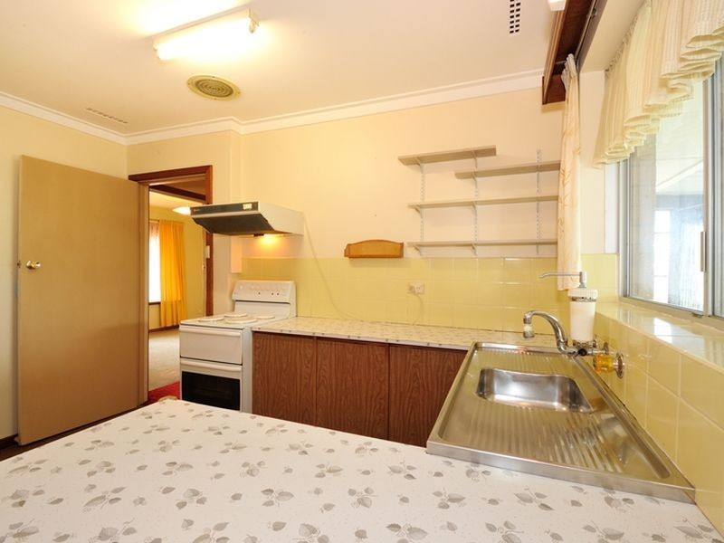 3/3 Cruise Road, Safety Bay WA 6169