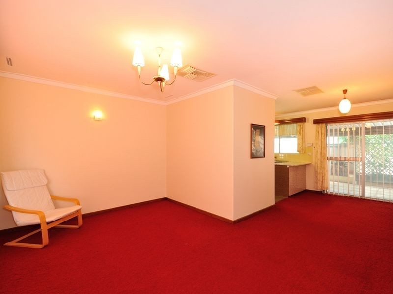 3/3 Cruise Road, Safety Bay WA 6169