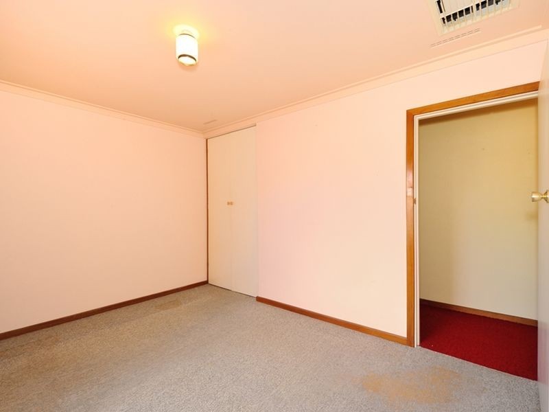 3/3 Cruise Road, Safety Bay WA 6169