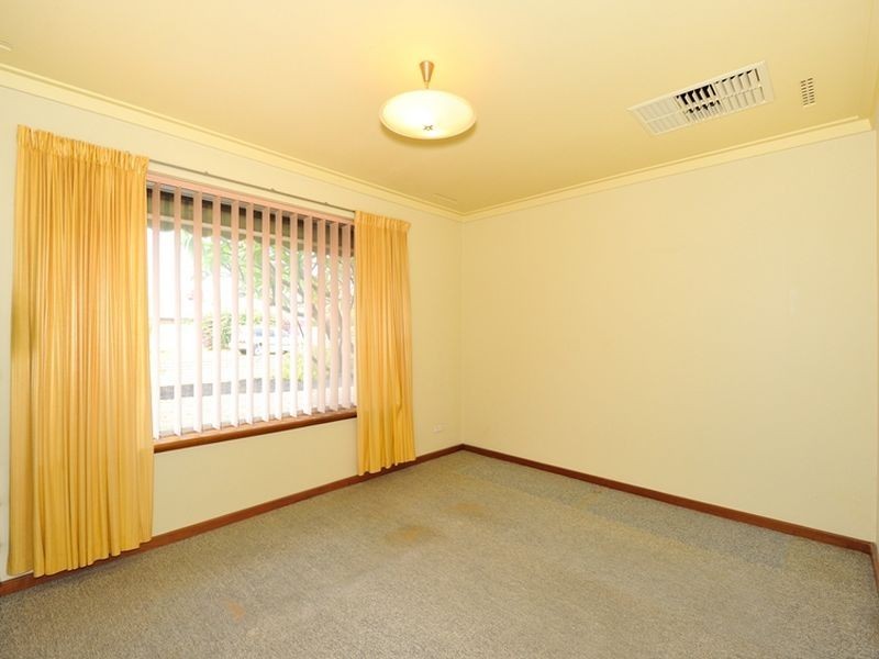 3/3 Cruise Road, Safety Bay WA 6169