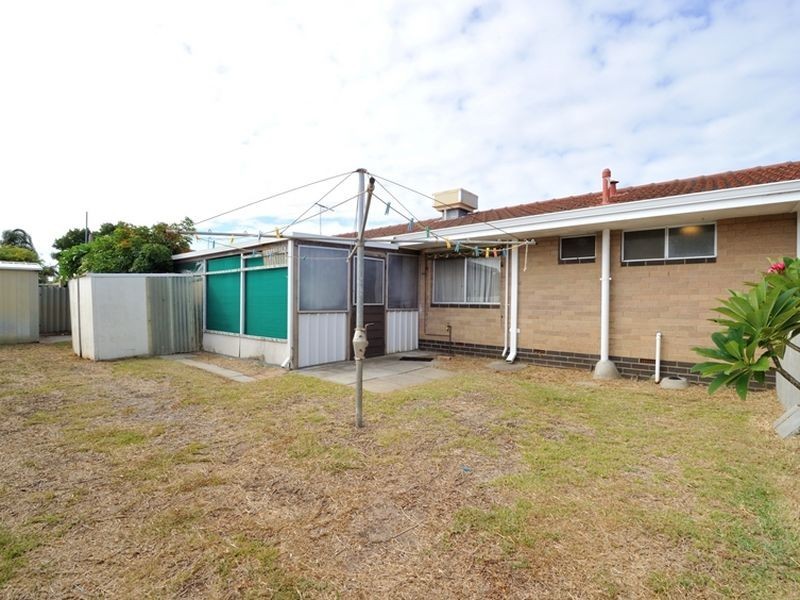 3/3 Cruise Road, Safety Bay WA 6169