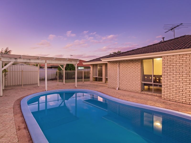 8 Cutlass Place, Safety Bay WA 6169