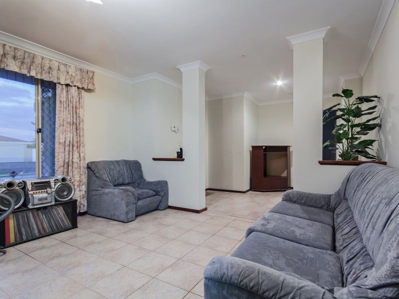 8 Cutlass Place, Safety Bay WA 6169