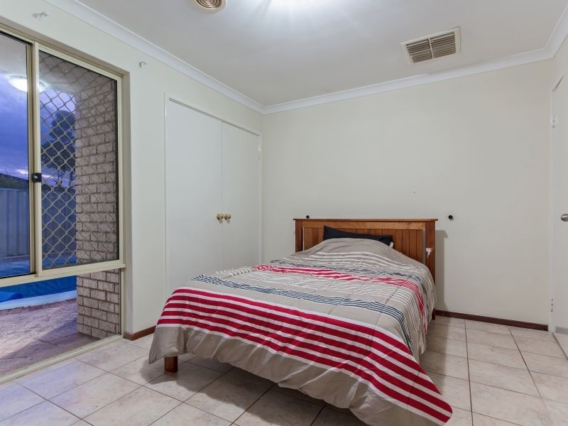 8 Cutlass Place, Safety Bay WA 6169